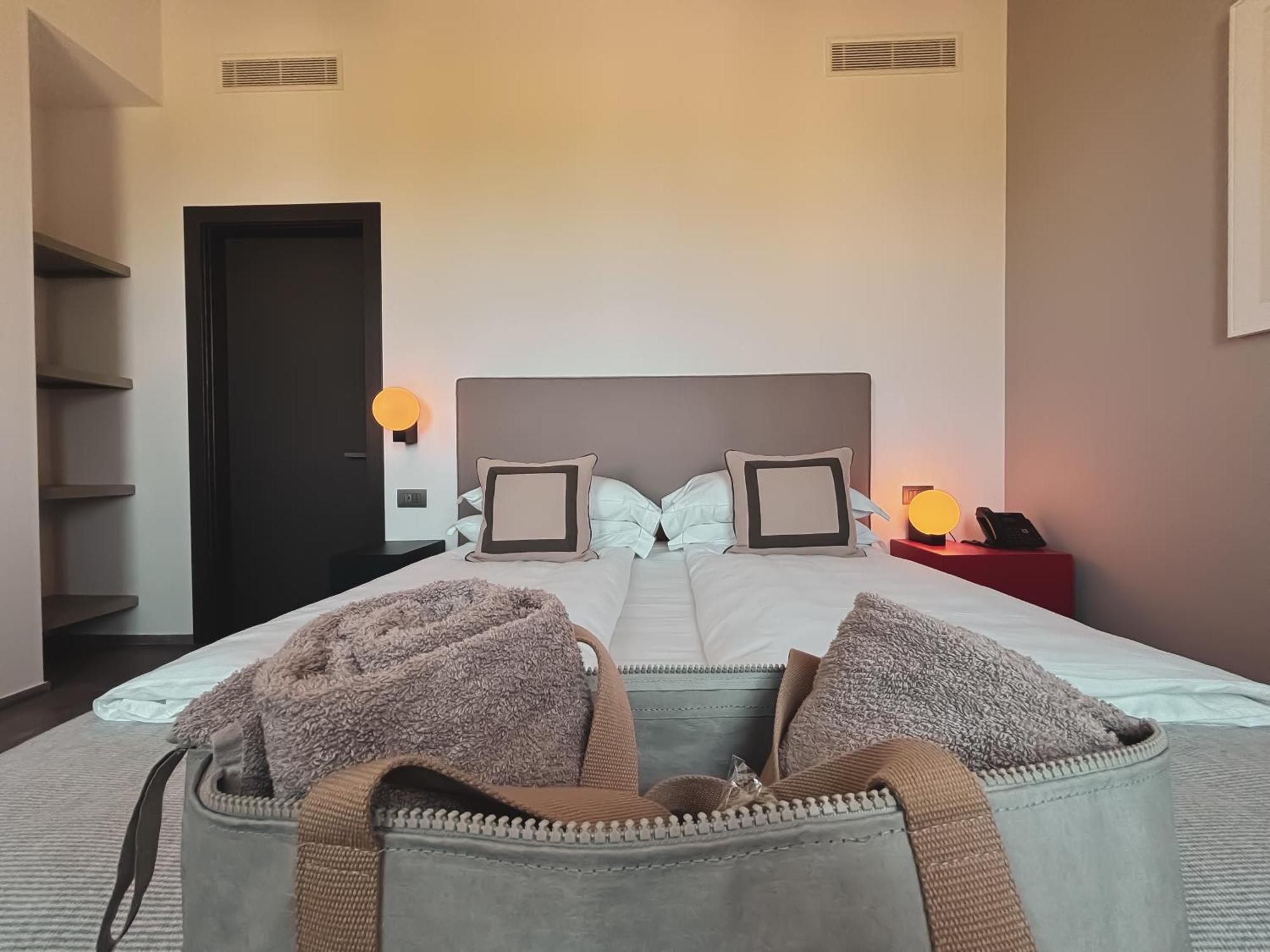 Natiia Relais - Adults Only Otel Lazise Oda fotoğraf