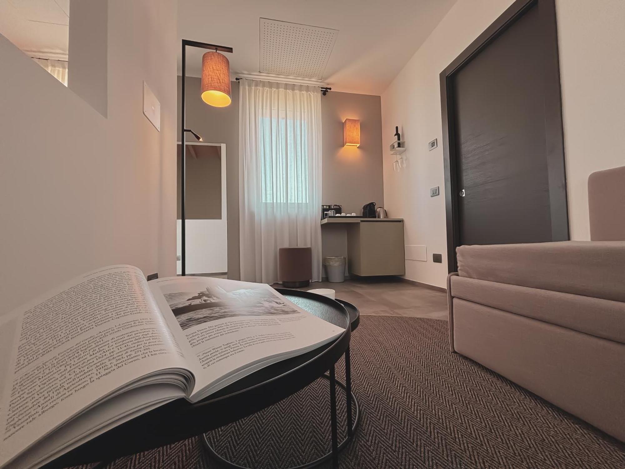 Natiia Relais - Adults Only Otel Lazise Oda fotoğraf